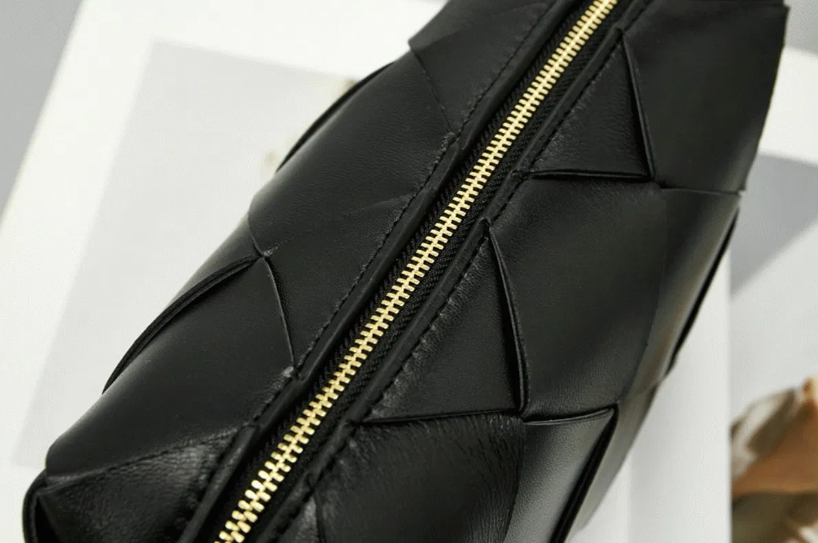 Bottega Veneta Small Cassette Camera Bag Black — image 10