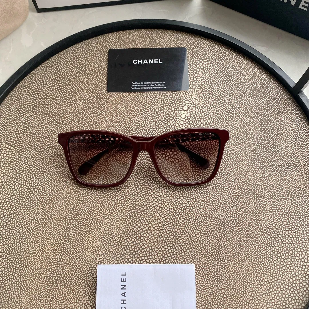 CHANEL Sunglasses