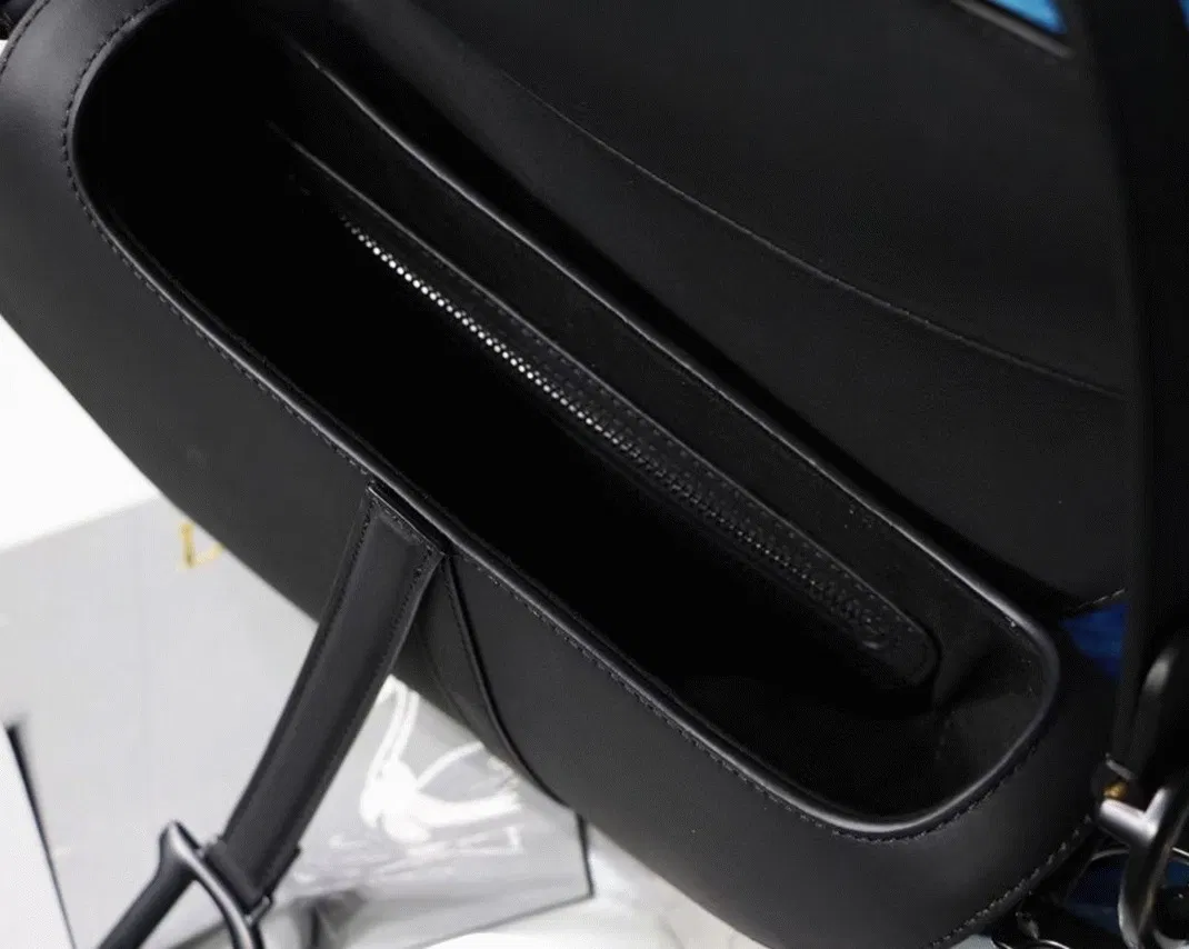 Dior Saddle Mini Bag Knockoff in Black Ultramatte Calfskin — image 5