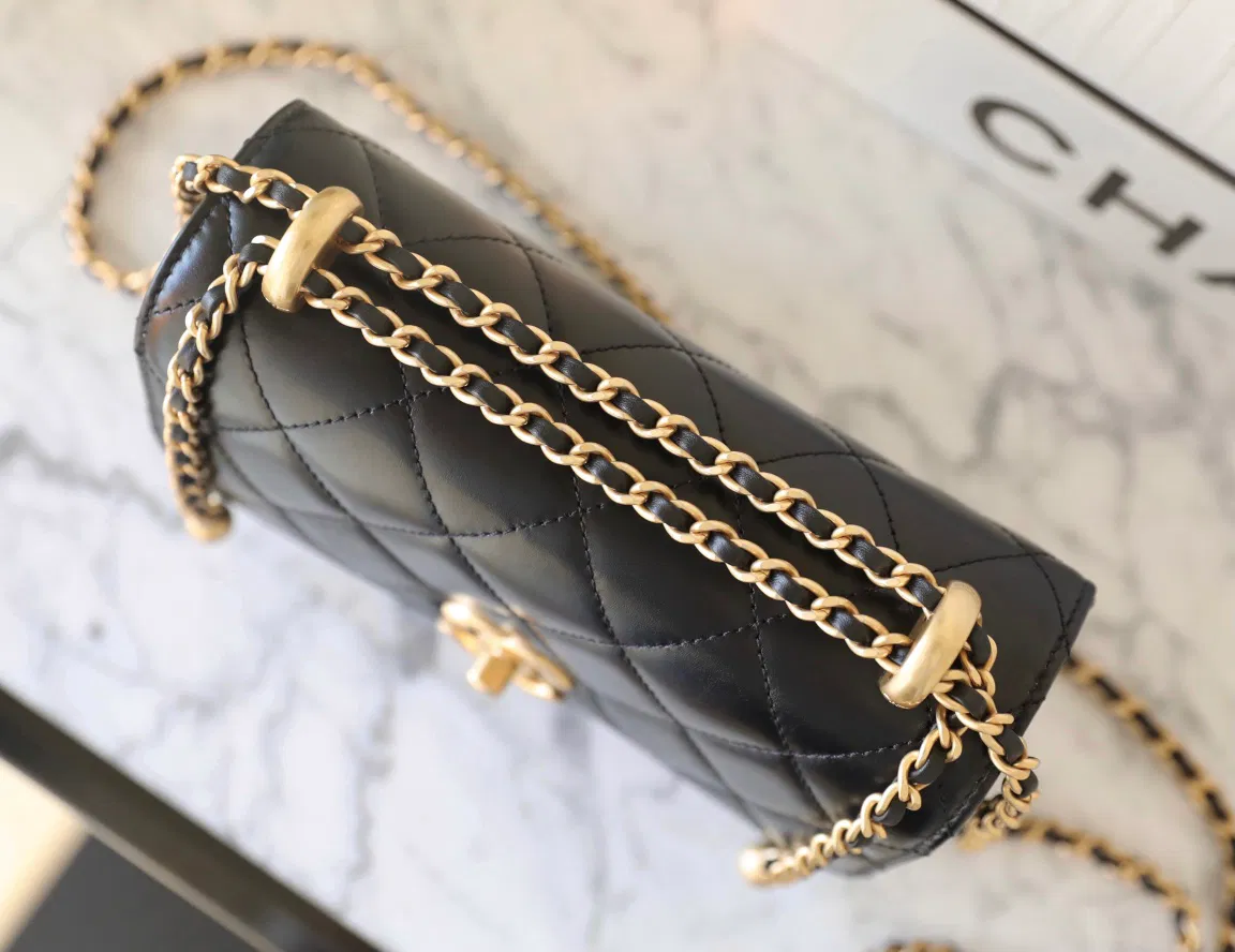 𝖠𝗇𝗍𝗂𝖻𝖺 flap bag — image 6