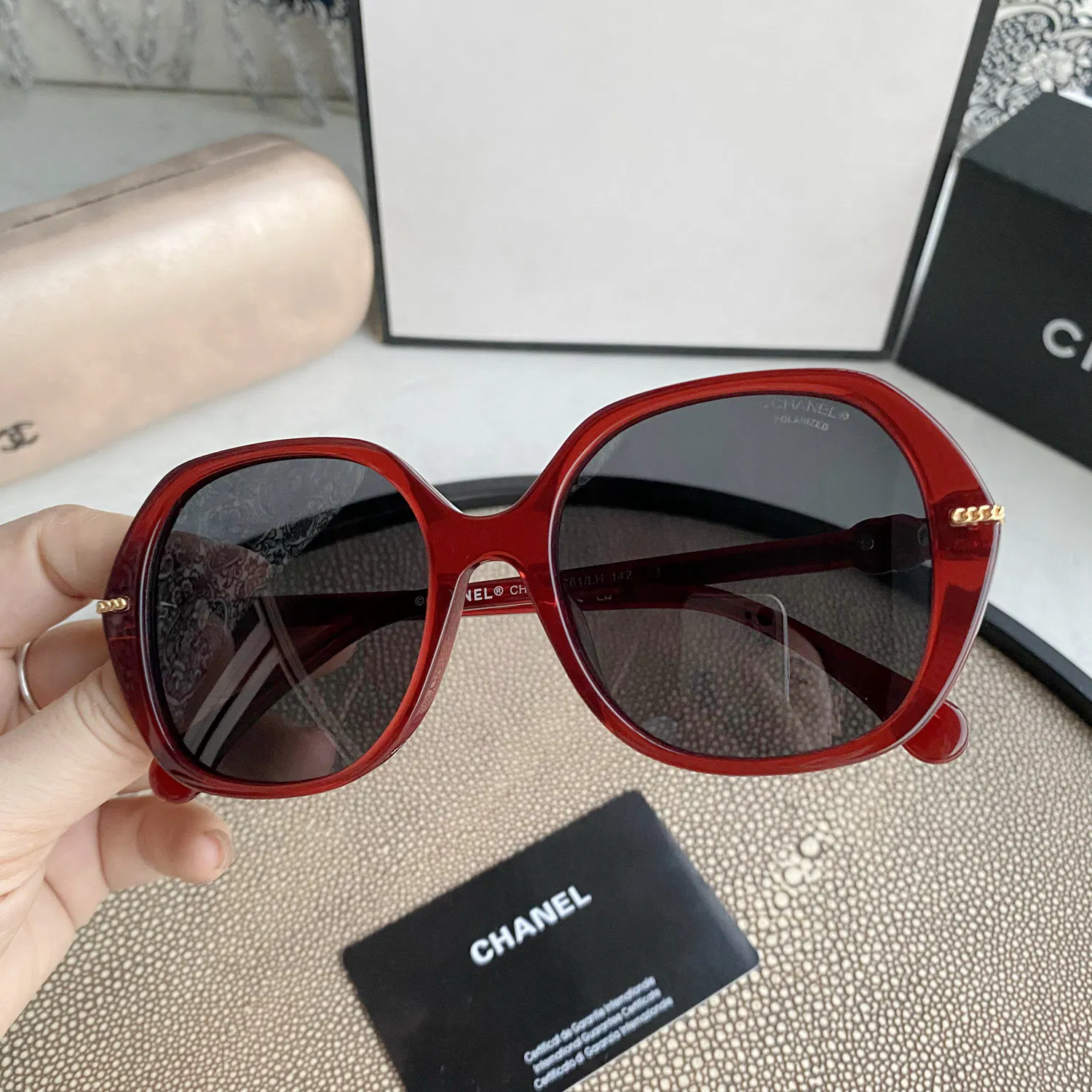 Round Sunglasses — image 6