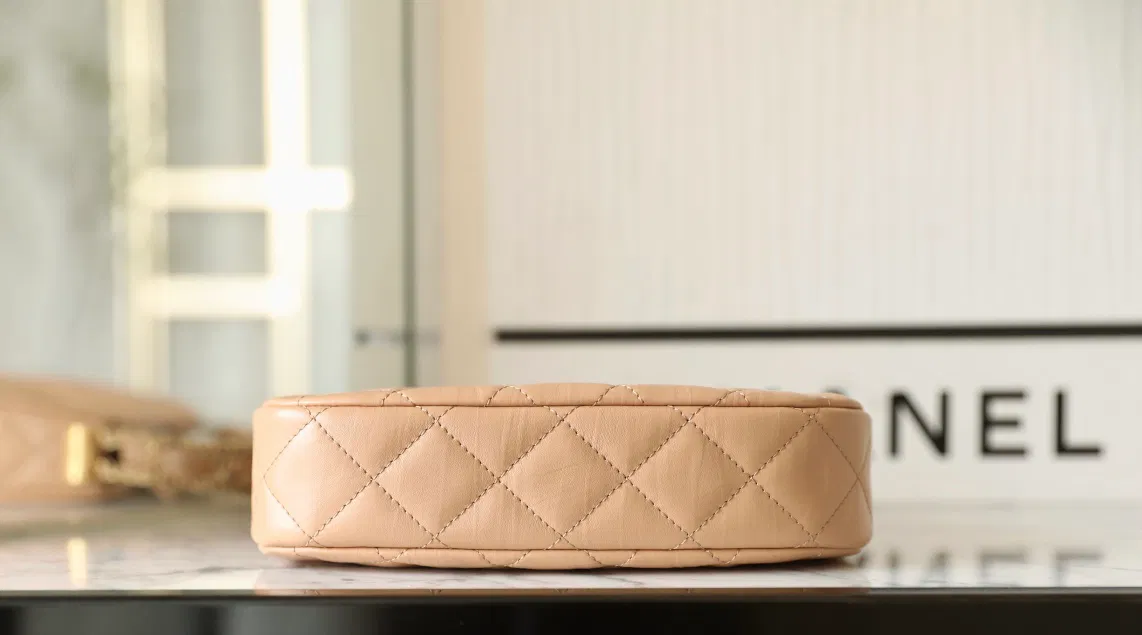Chanel hobo bag — image 5