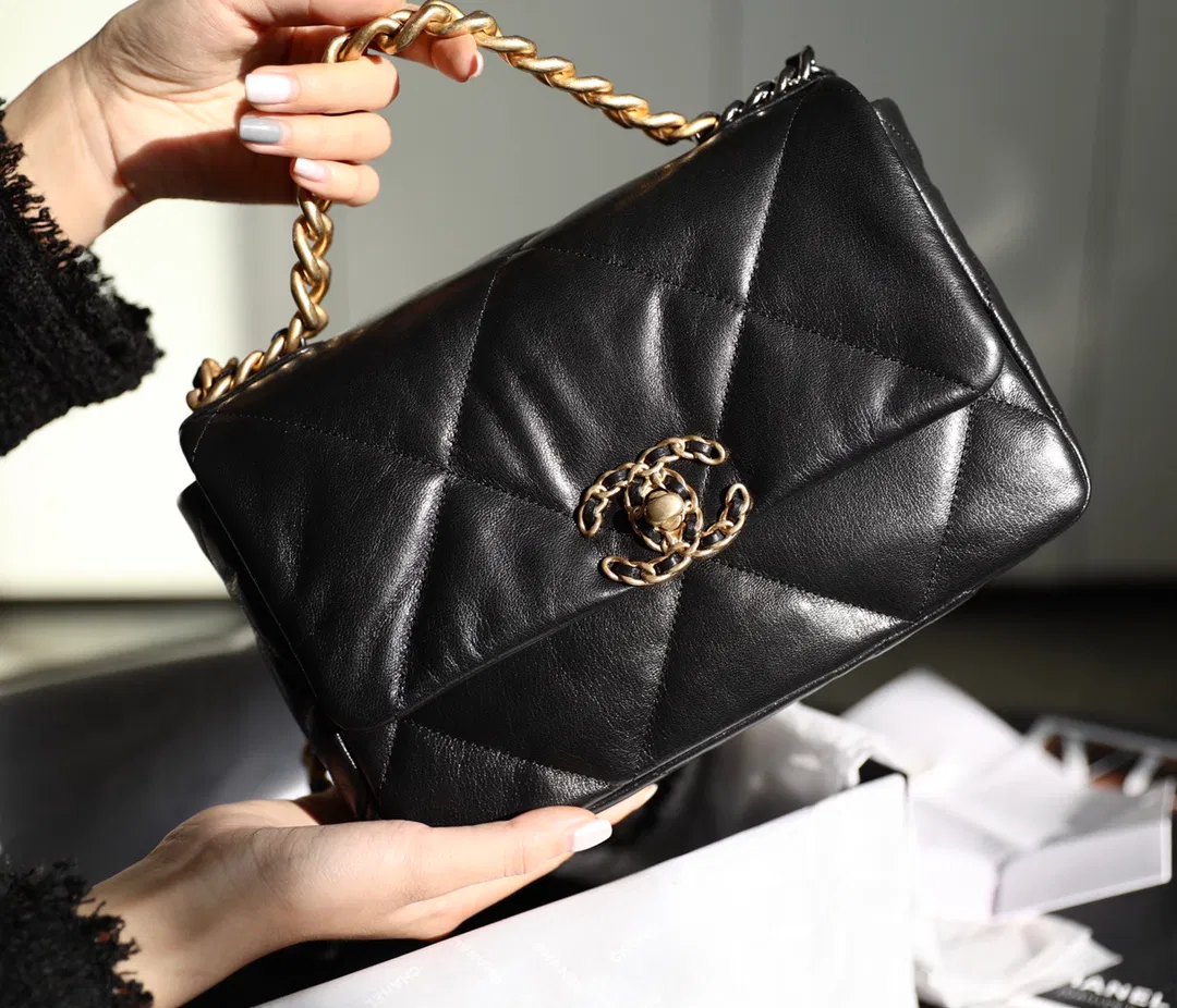 Chanel 19 — image 8