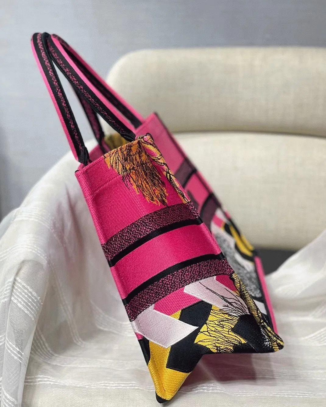 Dior Medium Book Tote Bag in Toile de Jouy Zoom Pop Embroidery — image 3