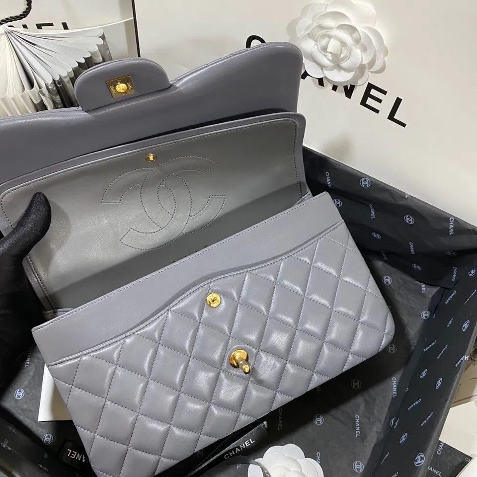 Chanel Flap Bag Large — image 8