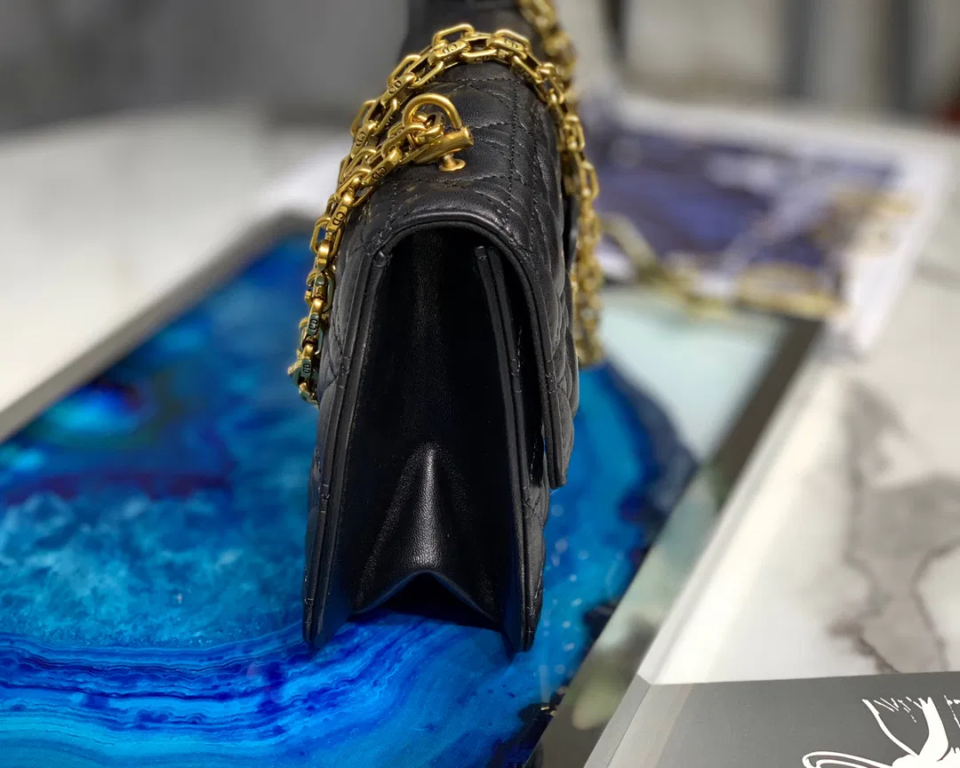 Dior Addict Chain bag — image 4