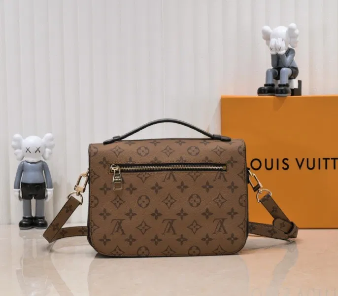LV Monogram Reverse Canvas Metis M44876 — image 3