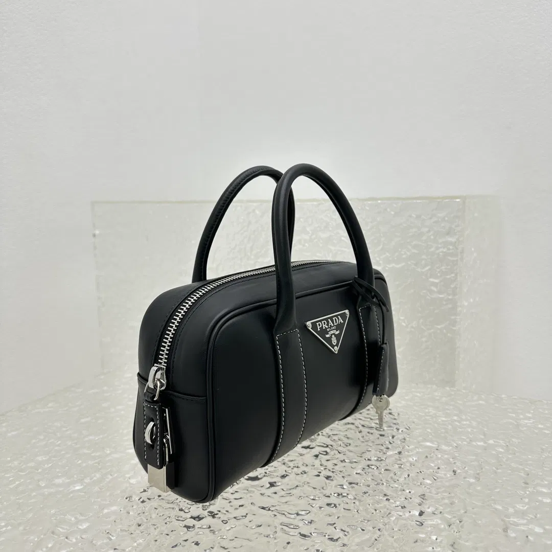Soft Hobo bag — image 9
