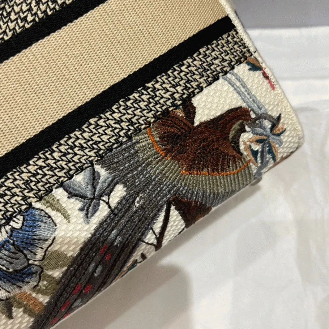 Dior Lady D-Lite Medium Bag Imitation in White Jardin d Hiver Embroidery — image 4