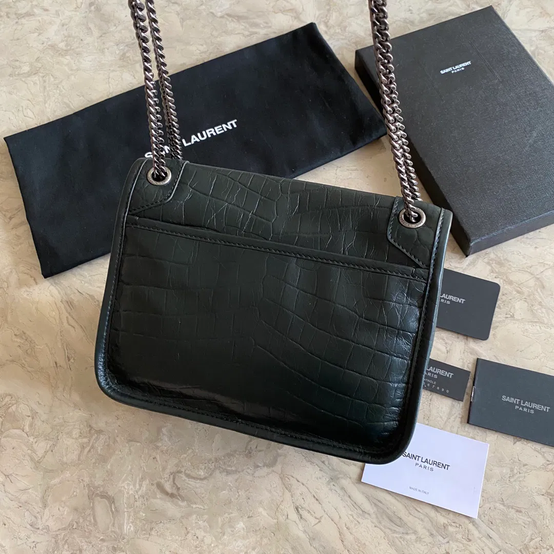 NIKI MEDIUM IN CRINKLED VINTAGE LEATHER — image 3