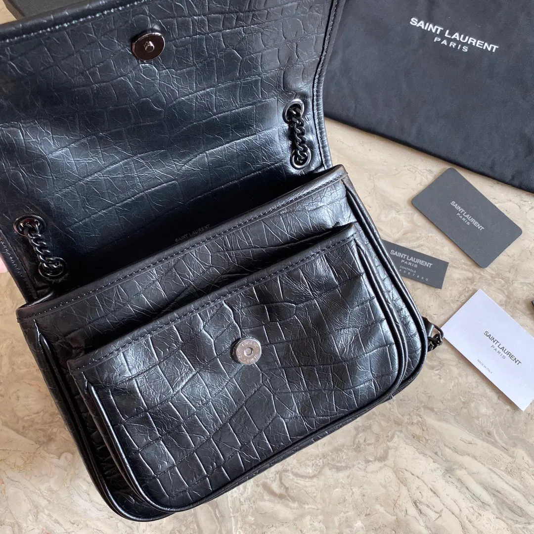 NIKI MEDIUM IN CRINKLED VINTAGE LEATHER — image 7