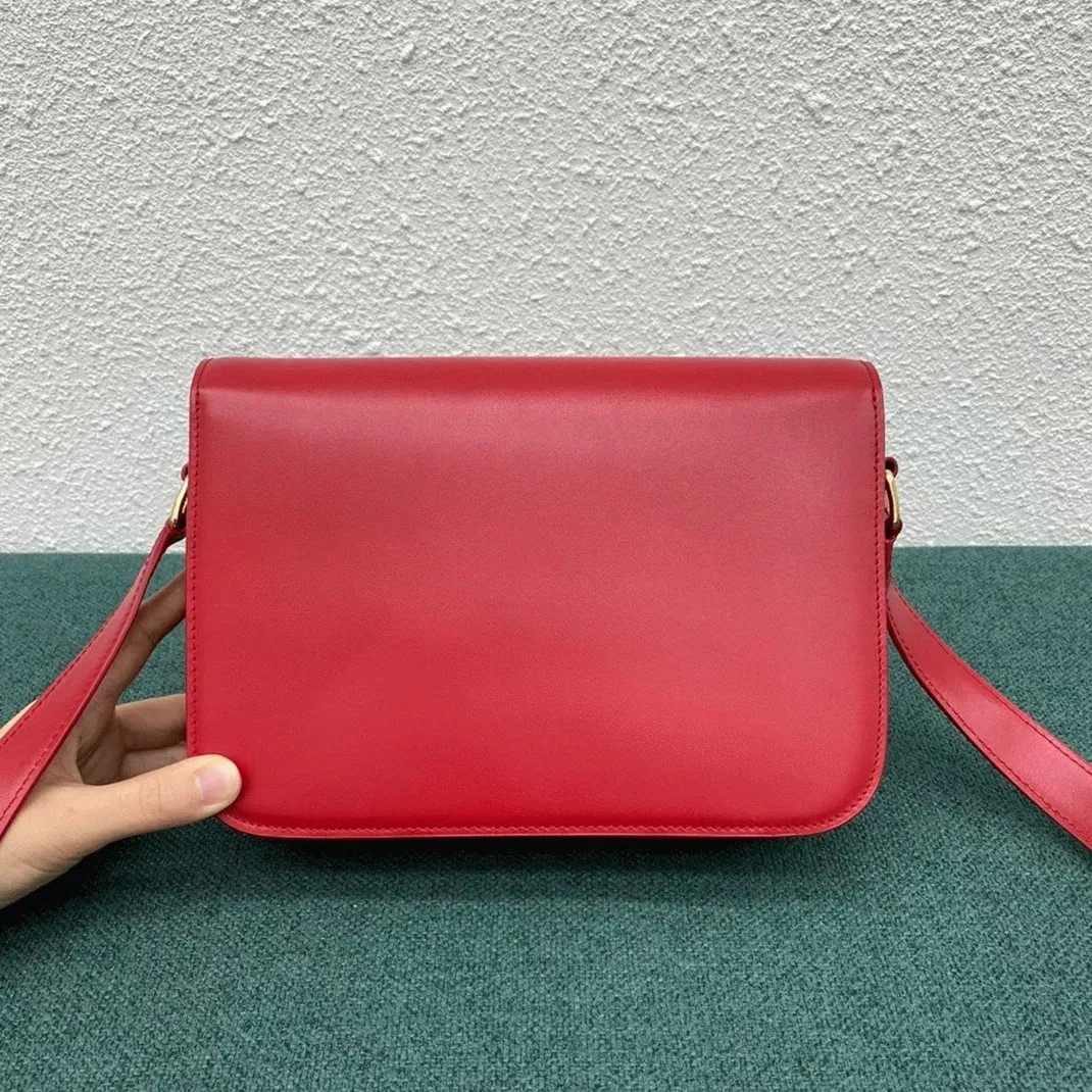 Top Quality Celine Triomphe Medium Bag In Red — image 11