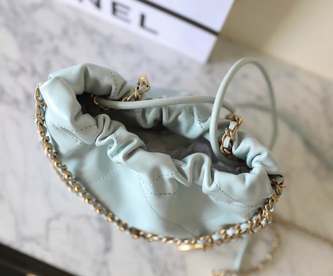 Chanel 22 mini bag — image 6