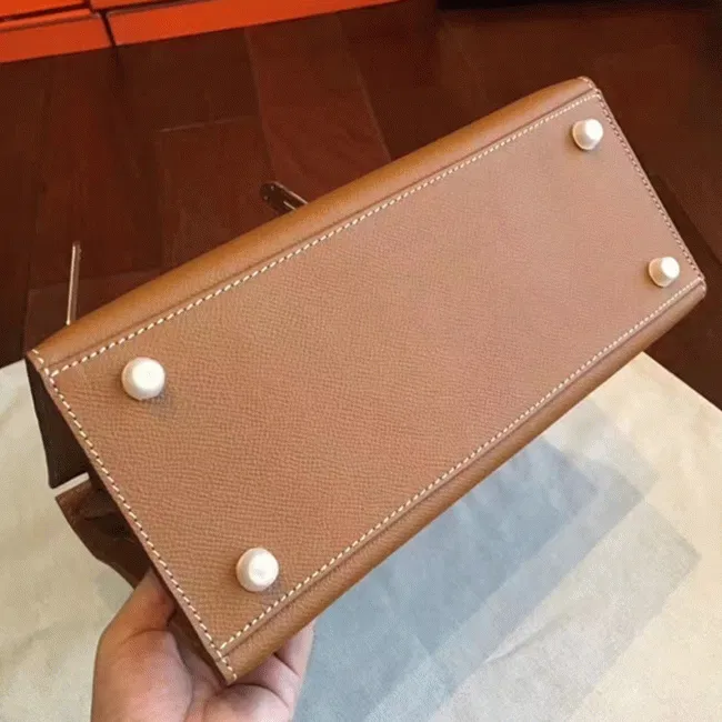 Brown Epsom Luxury Hermes Kelly Sellier 28cm Elegant Purse — image 4