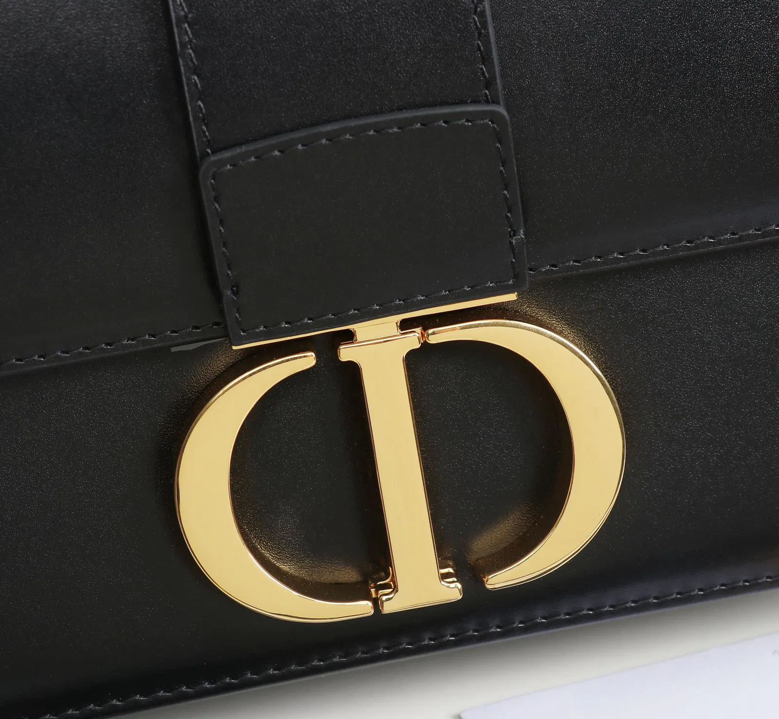 Dior 30 Montaigne — image 4