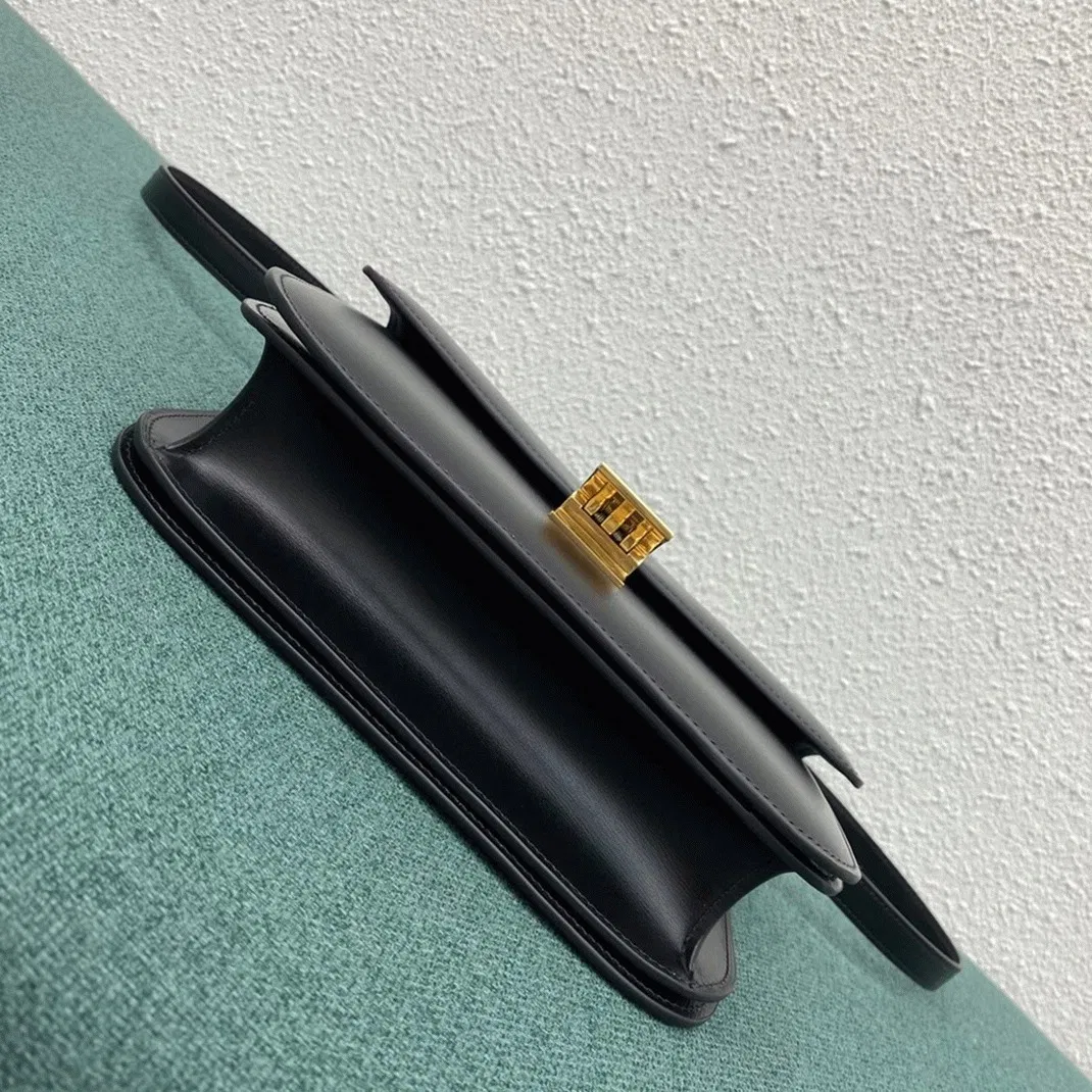 Top Quality Imitation Celine Classic Box Medium Bag In Black — image 8