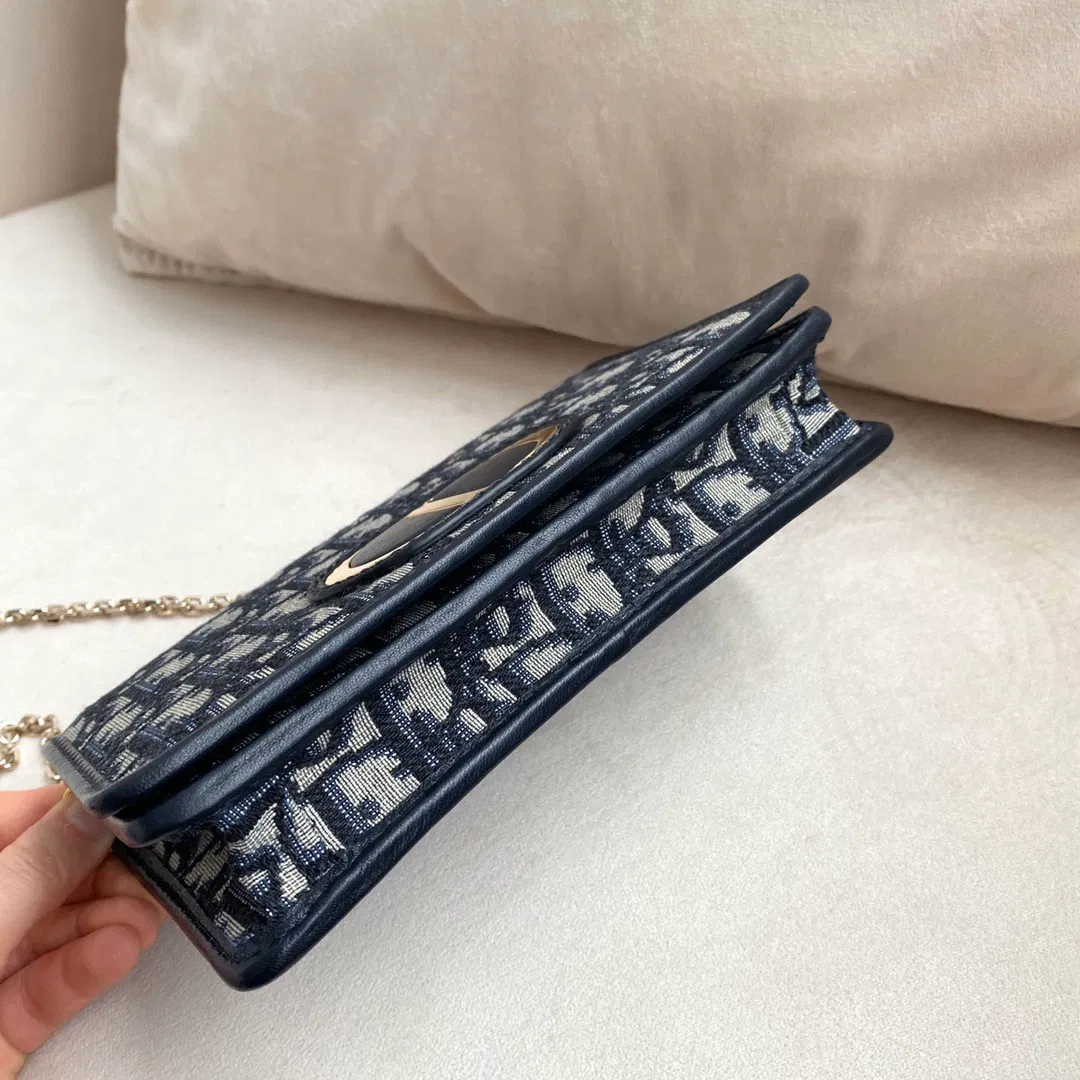 Dior 30 Montaigne — image 4