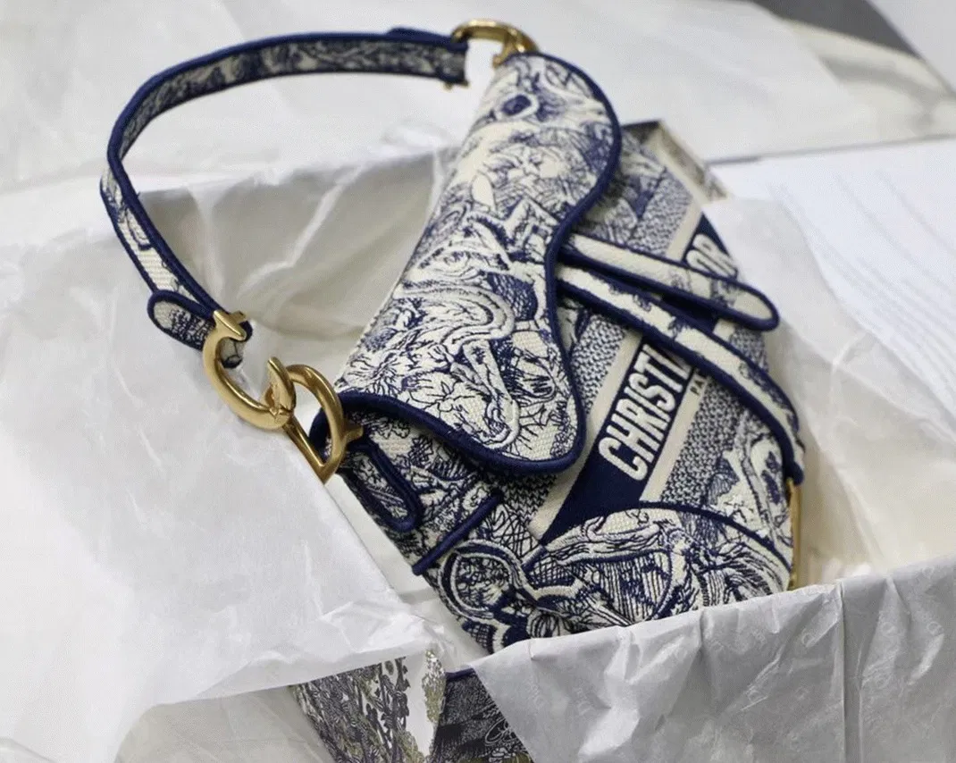 Dior Saddle Bag in Blue Toile de Jouy Embroidery — image 10