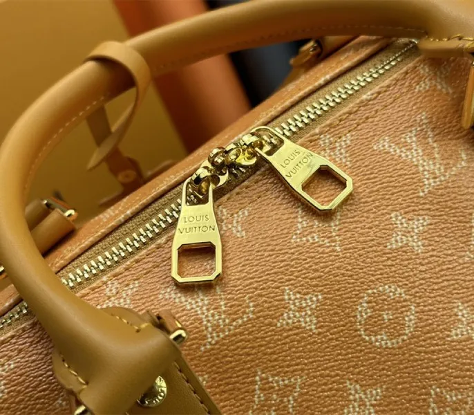 Louis Vuitton Monogram Heritage Canvas Keepall Bandouliere 50 In Yellow — image 9