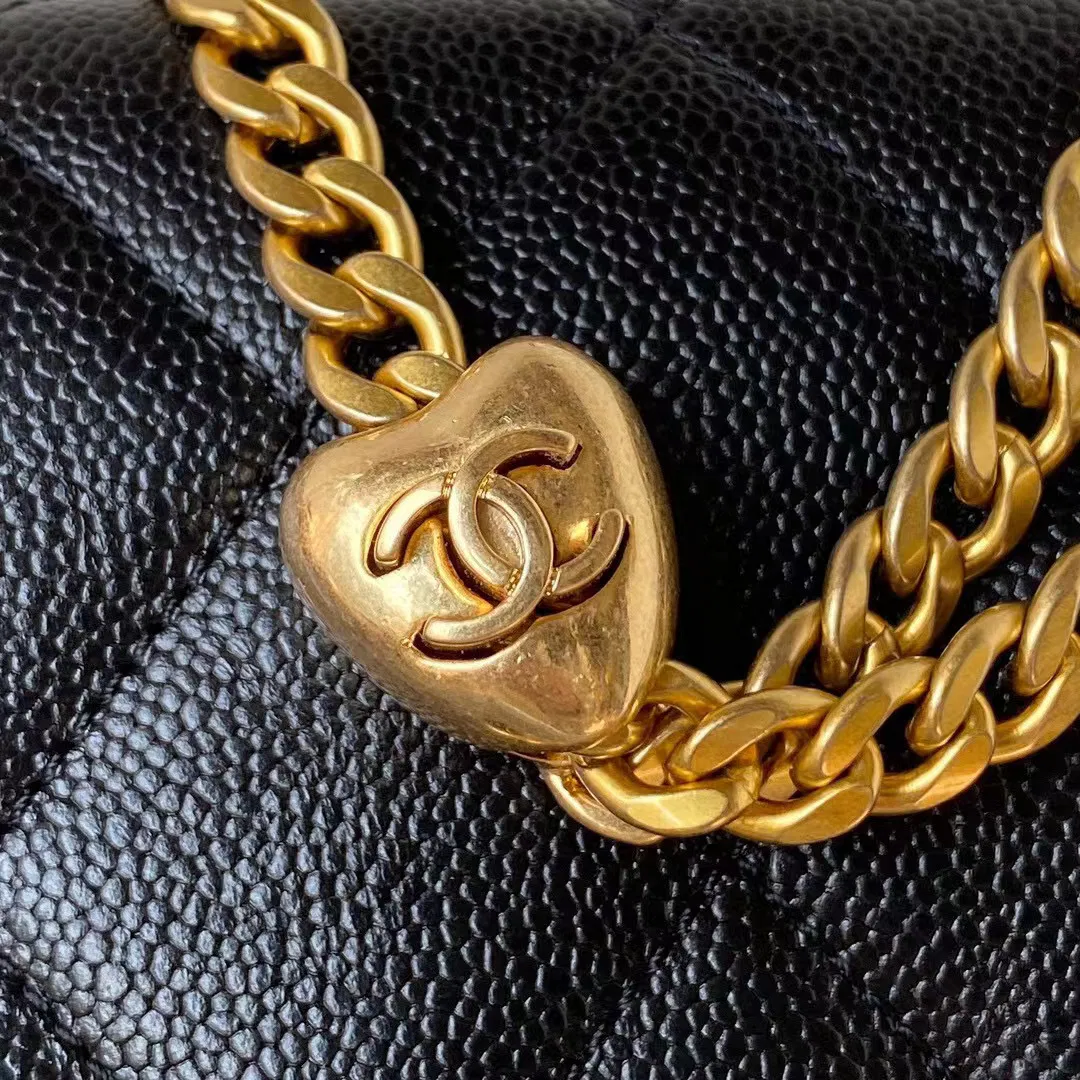 Chanel golden ball in medium — image 4