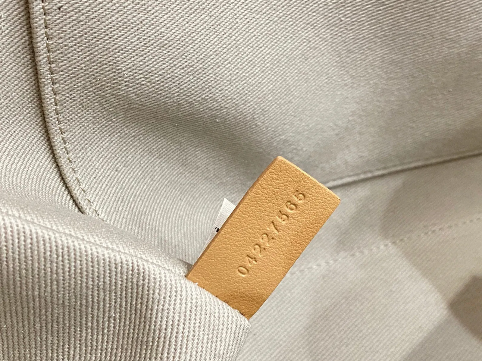 Top Quality Knockoff Chloe Woody Medium Tote Bag In Beige Calfskin — image 6