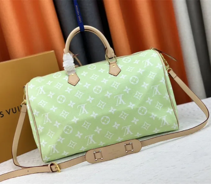 Louis Vuitton Speedy P9 Bandouliere 40 Bag In Light Green — image 3