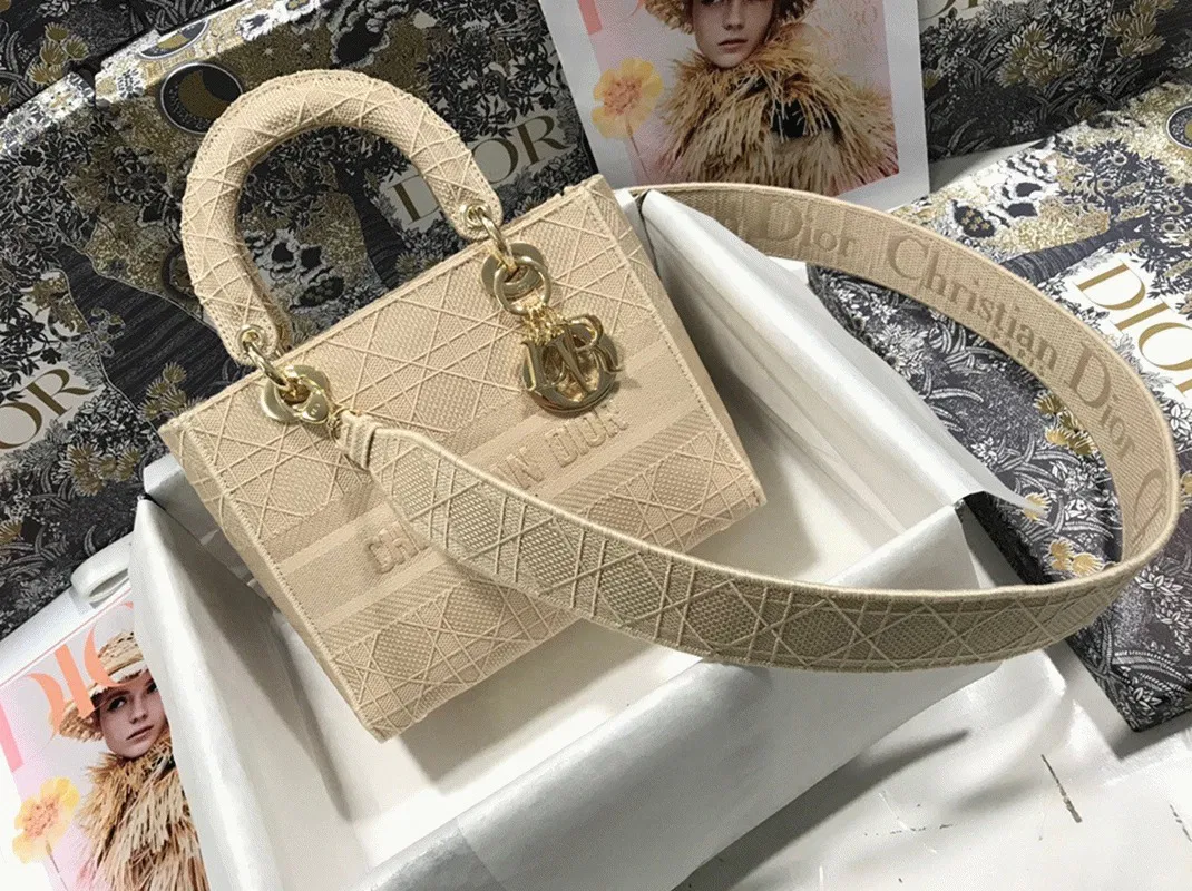 Dior Lady D-Lite Medium Bag Knockoff in Beige Cannage Embroidered Canvas — image 7
