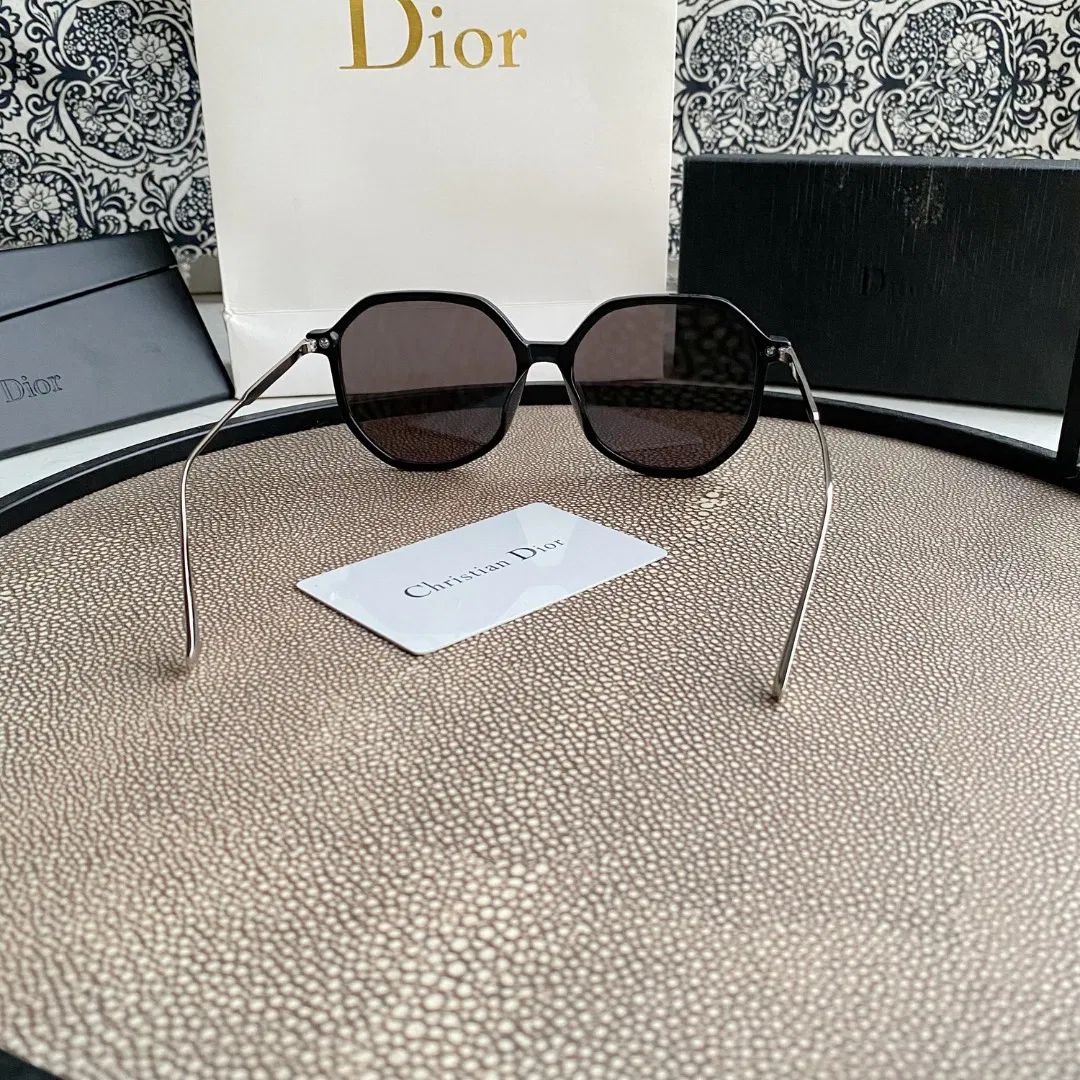 Retro Polarized Sunglasses — image 7