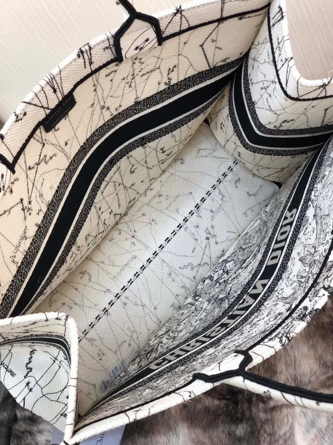 Dior Large Book Tote Bag in Latte Zodiac Embroidery — image 7