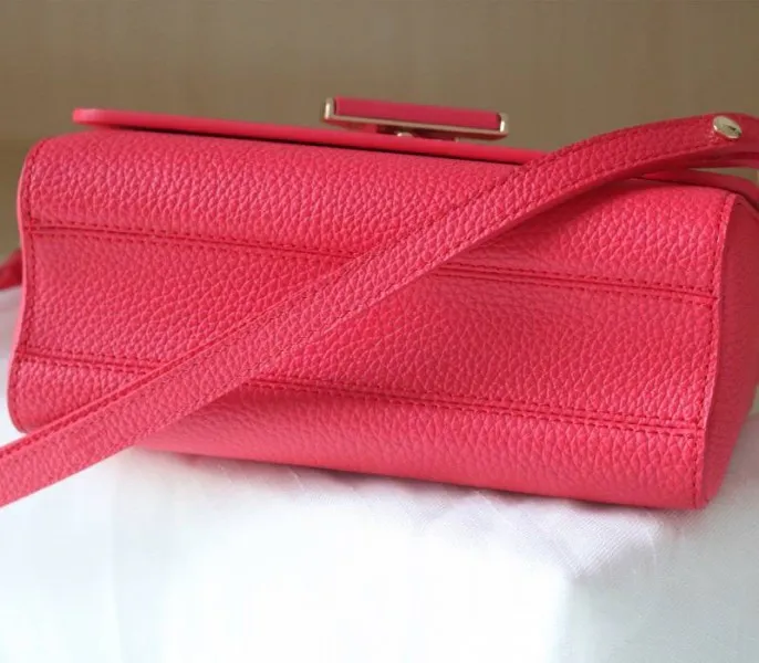 Louis Vuitton Taurillon Leather Twist MM Scrunchie Handle In Pondichery Pink — image 3