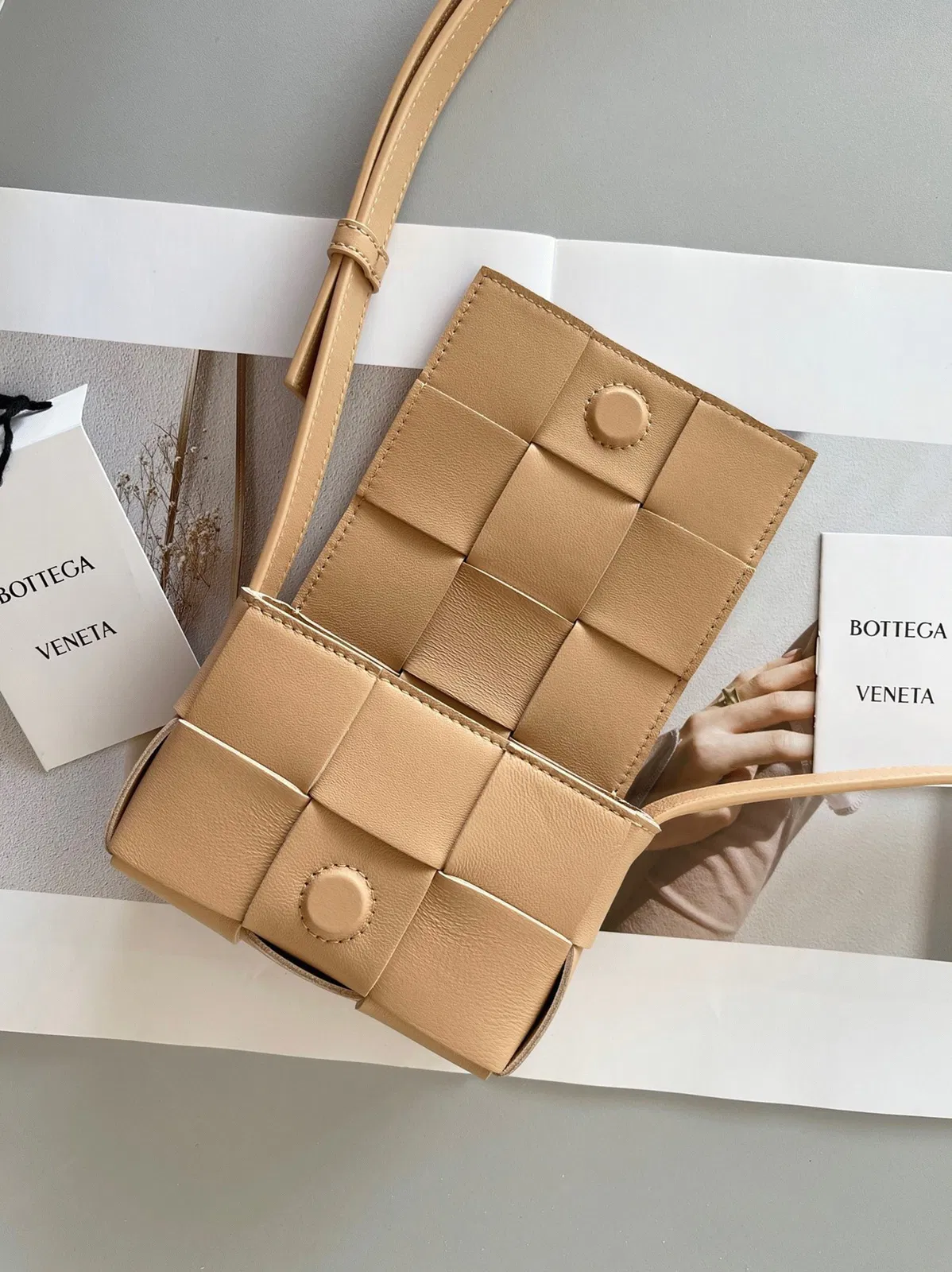 Top Quality Knockoff Bottega Veneta Candy Cassette Bag In Almond — image 9