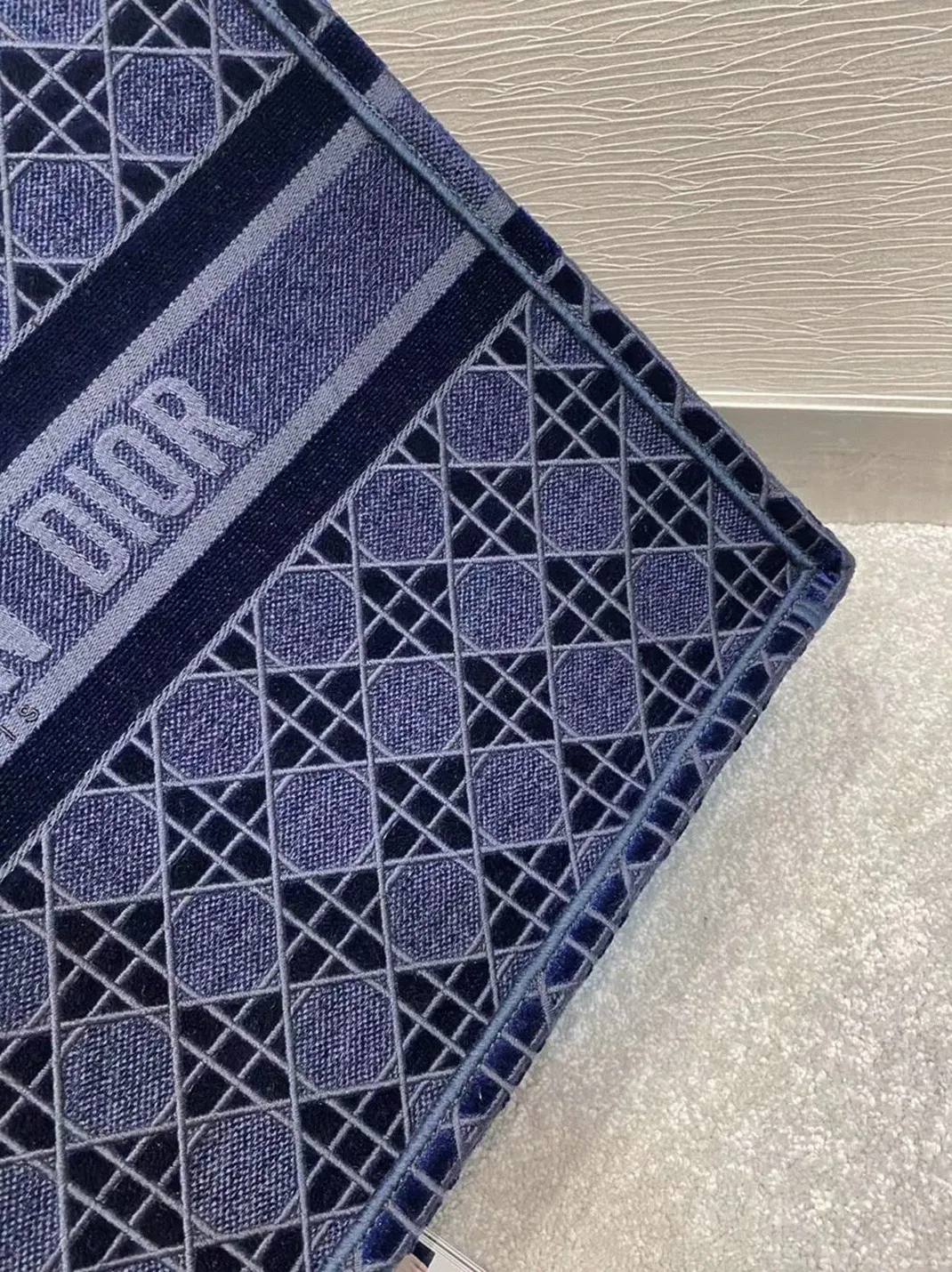 Dior Large Book Tote Bag Knockoff in Blue Cannage Embroidered Velvet — image 5