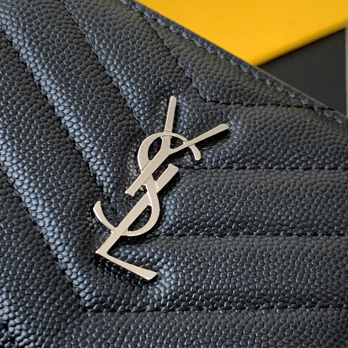 CASSANDRE MATELASSÉ FLAP CARD CASE IN GRAIN DE POUDRE EMBOSSED LEATHER — image 4