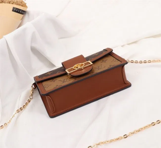 Louis Vuitton Monogram Reverse Canvas Dauphine Chain Wallet — image 5