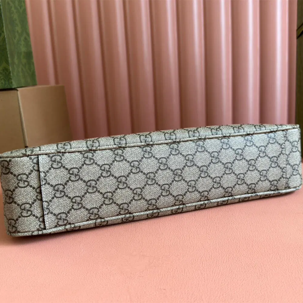 GG Emblem medium shoulder bag — image 2