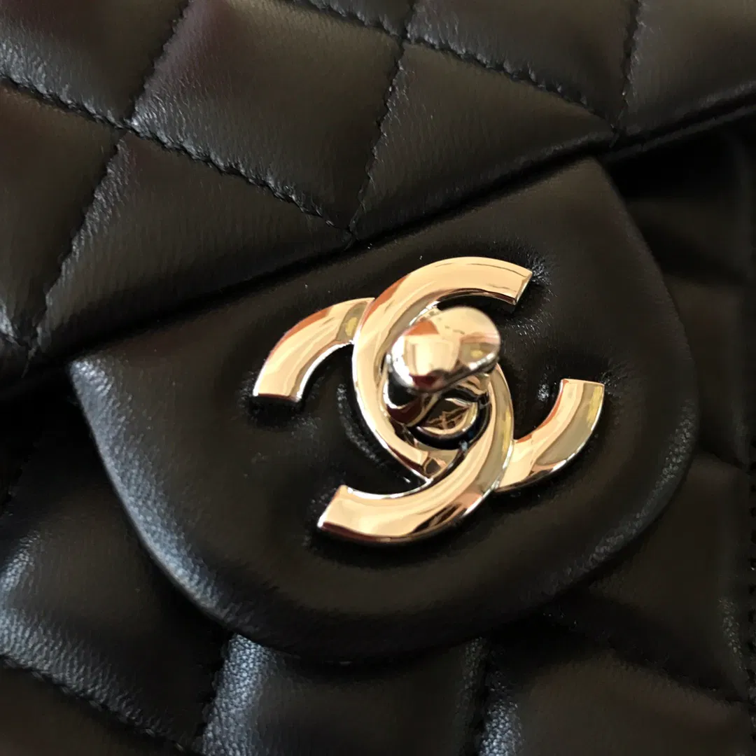 Chanel Flap Bag — image 4