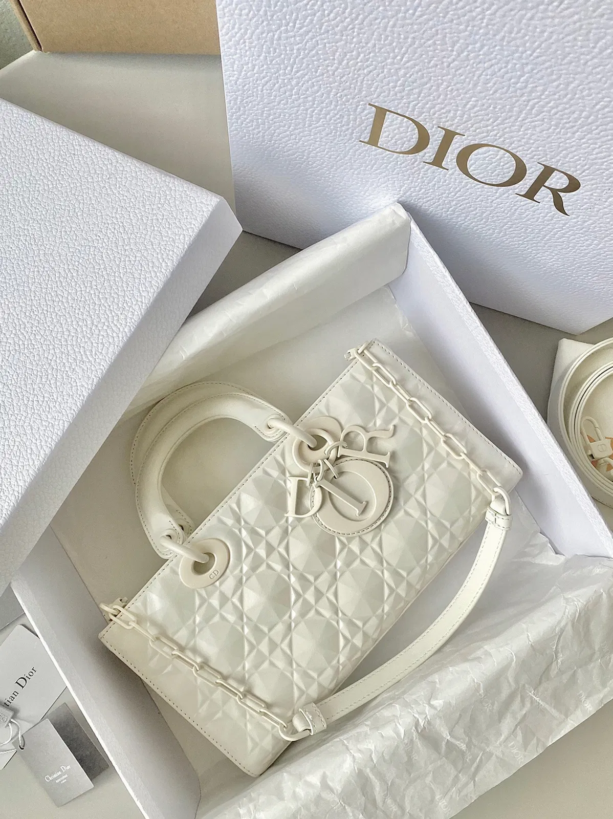 Dior Lady D-Joy Medium Bag Knockoff in White Calfskin with Diamond Motif — image 8