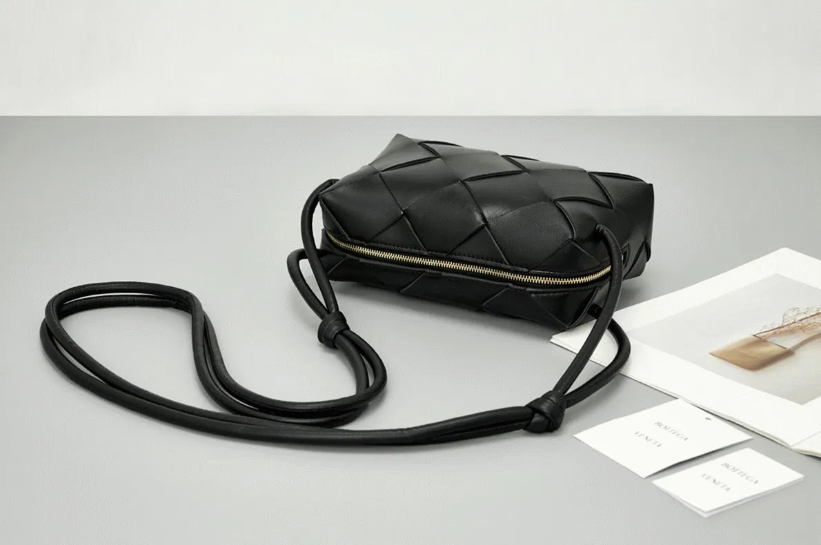 Bottega Veneta Small Cassette Camera Bag Black — image 5