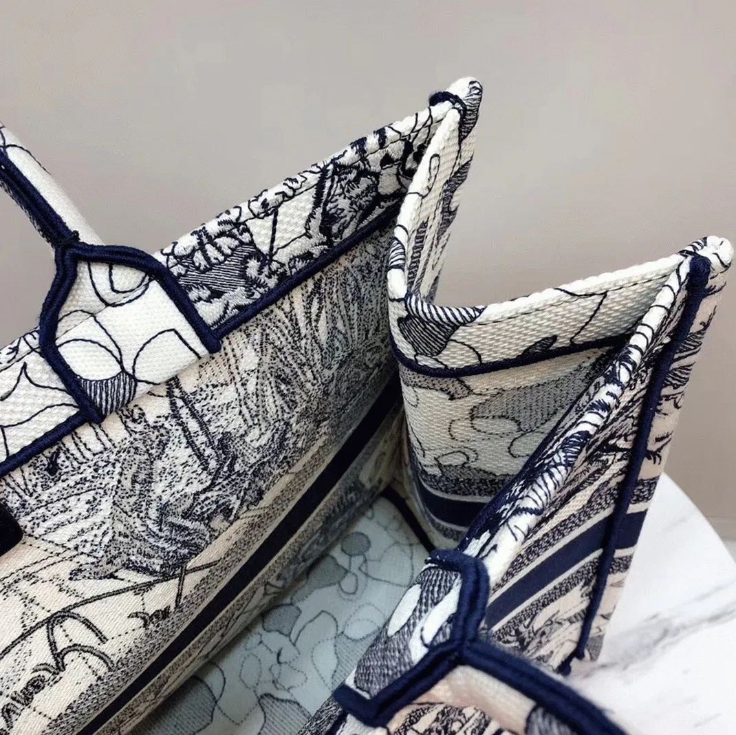 Dior Large Book Tote Bag Knockoff in Around The World Embroidered Canvas — image 8