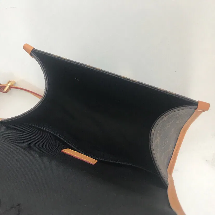 LV IVY — image 6