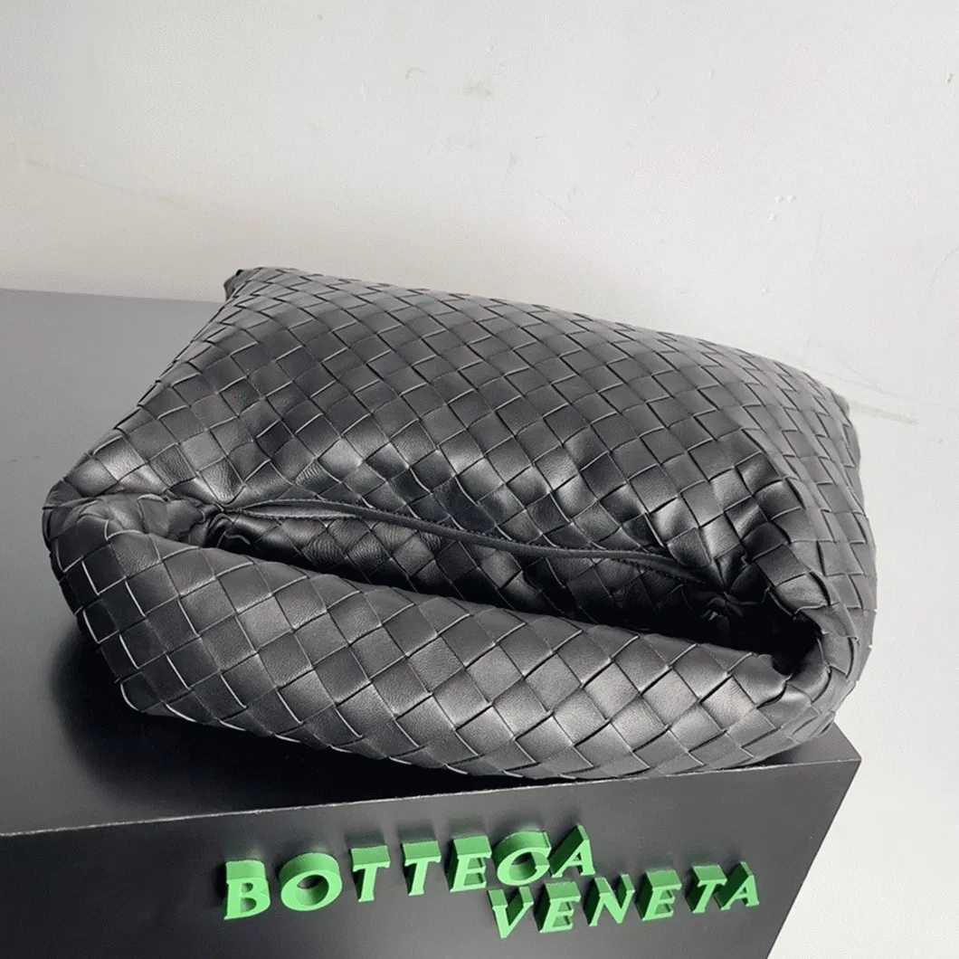 Bottega Veneta Small Hop Bag Black — image 3