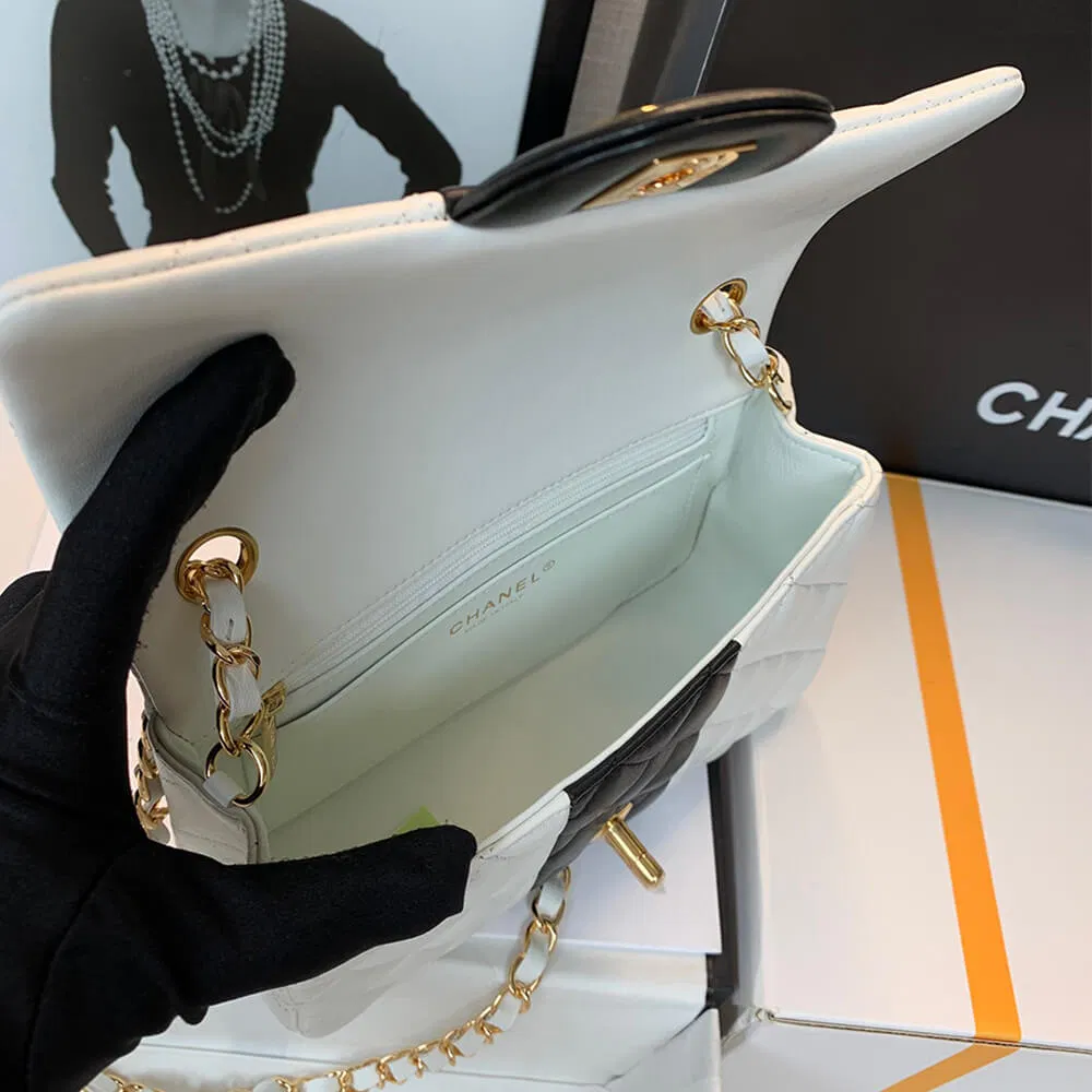 CHANEL MINI FLAP BAG — image 7