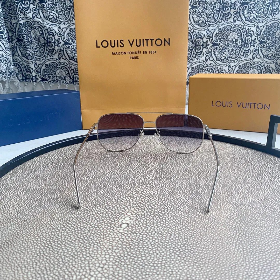 Womens Square Sunglasses — image 8