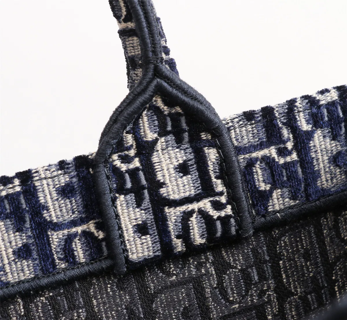 BOOK TOTE — image 6