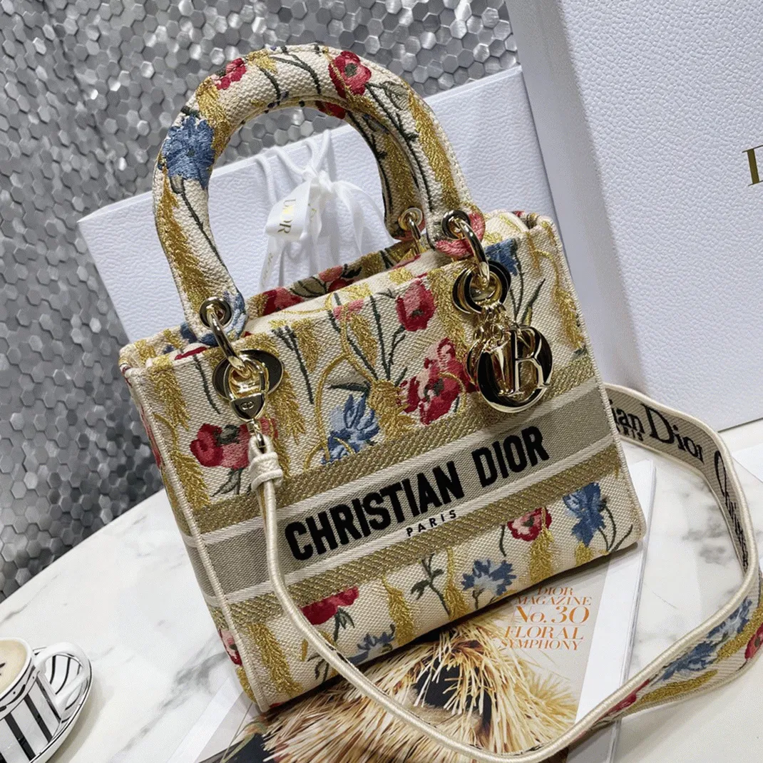 Dior Lady D-Lite Medium Bag in Hibiscus Metallic Thread Embroidery — image 2