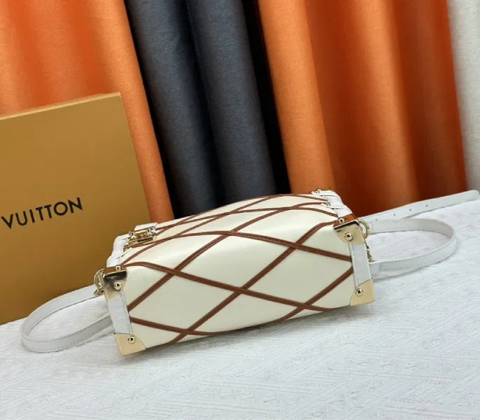 Louis Vuitton Malletage Leather Side Trunk MM In Cream Beige And Chestnut Brown — image 5