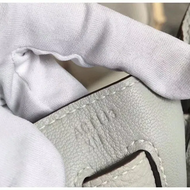 White Hermes Kelly 28cm Knockoff Bag with Zigzag Handle — image 8