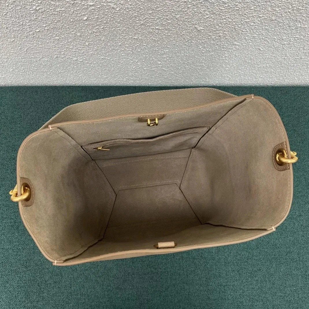 Top Quality Celine Sangle Bucket Bag In Taupe Grained Calfskin — image 4