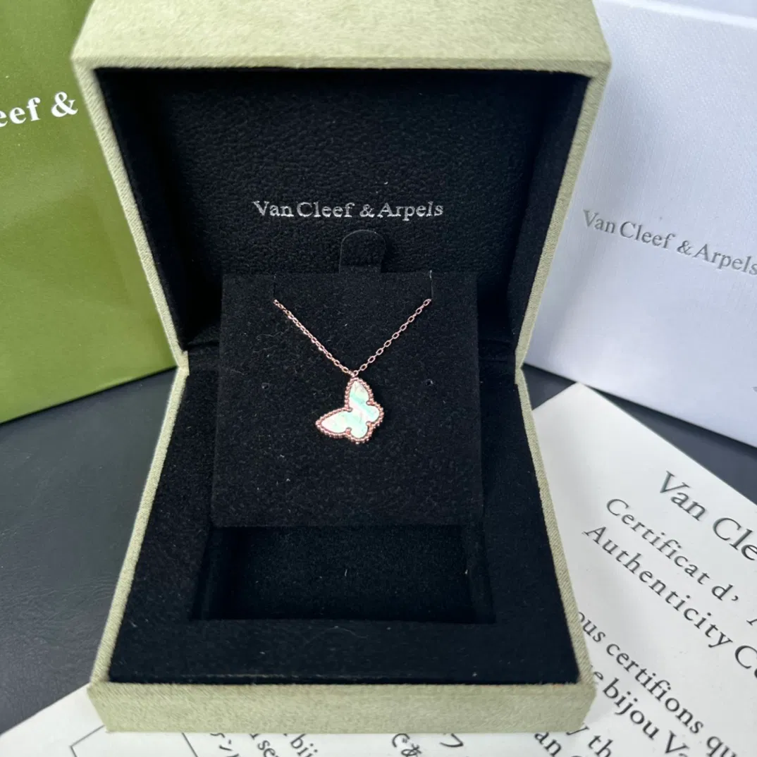 Van Cleef Vintage Rose de Noel Necklace — image 9