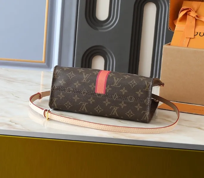 Mon Monogram OnTheGo PM — image 5